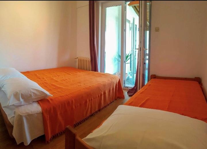 Apartmani Tina Jelsa  Esterno foto